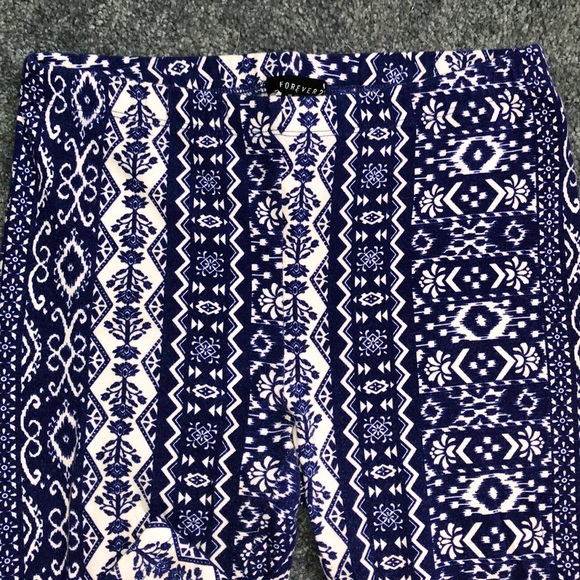 Forever 21 aztec patterned leggings - Picture 2 of 6